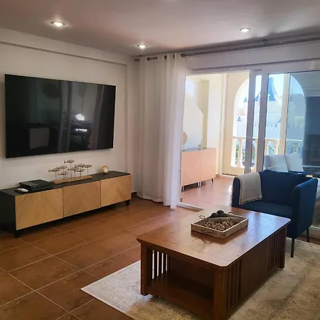 Family Golf & Sun By Helloapartments