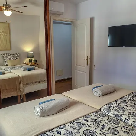 Family Golf & Sun By Helloapartments